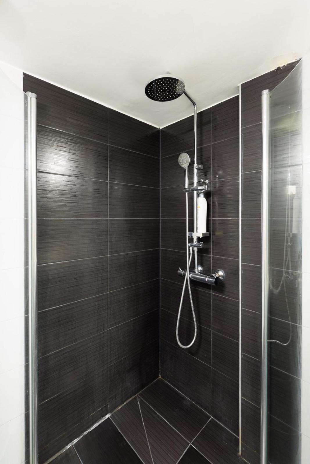 Aiolos Luxury Metro Acropolis Suite 7 Near Museum Of Modern Art Athen Eksteriør bilde
